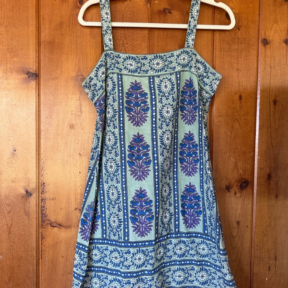 Vintage Floral Patterned Dress with Straps